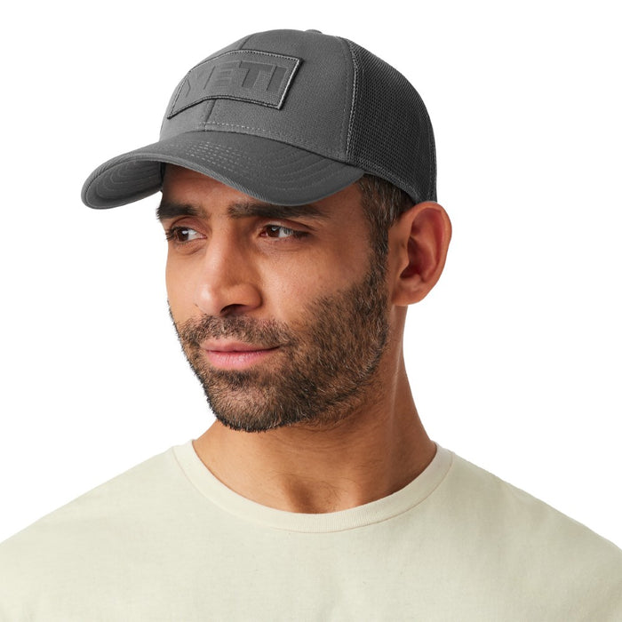 Gorra perfil bajo gris Yeti