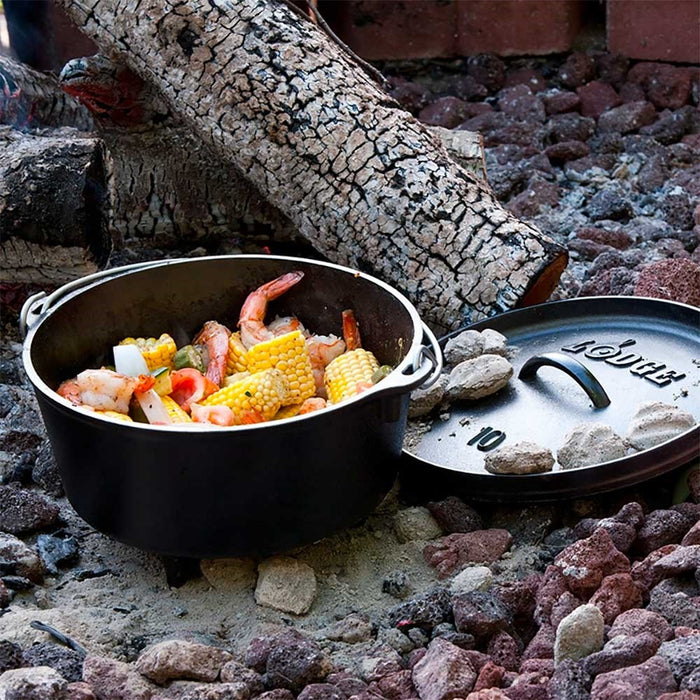 Olla de hierro fundido para camping con tapa 4.7 lts Lodge